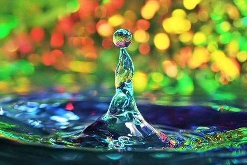 关于危机中的商机的文章
